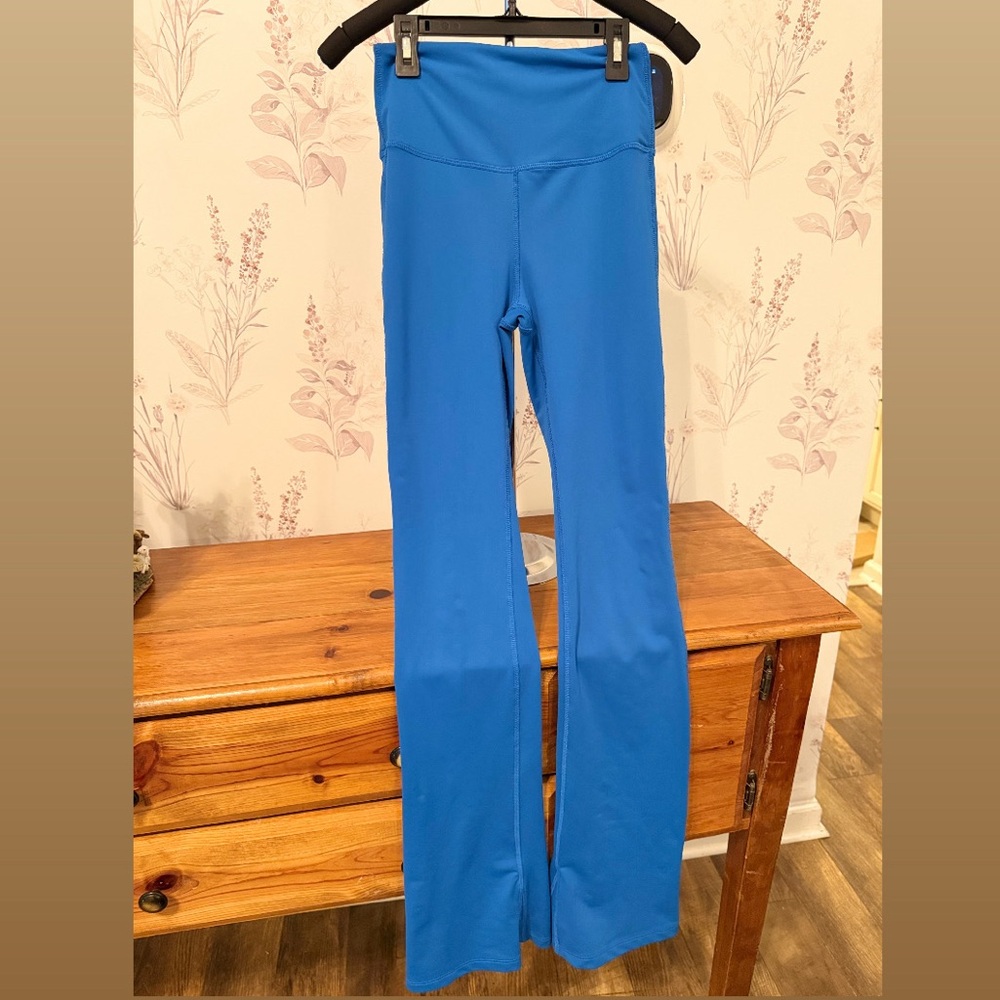 Tiger Friday Flared Leggings Size L